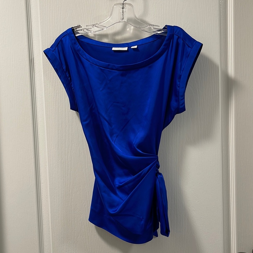 Royal blue top. Size S. Ribbon tie. Satin. EUC. 💙